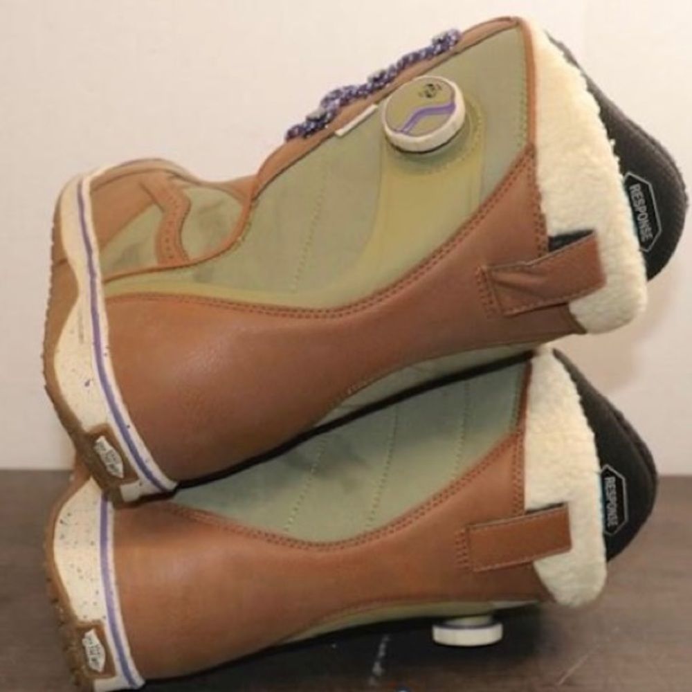 Womens Vans Ferra Pro (Hana Beaman) snowboard boots W(6) -USED- w/box - Picture 4 of 6